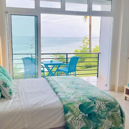 Апартаменти Amazing Sea Views & Front Of The *