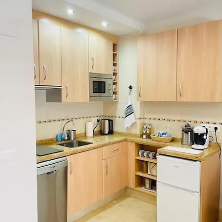 Amazing Sea Views & Front Of The * Торремолінос