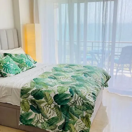 Amazing Sea Views & Front Of The Апартаменти