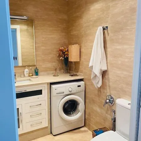 Апартаменти Amazing Sea Views & Front Of The Торремолінос